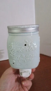 SCENTSY Blue REMBER TO STOP & CHASE FIREFLIES MASON JAR Plug In Wachswärmer - Bild 1 von 6
