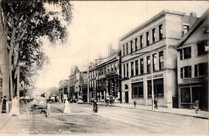 TAUNTON, MASSACHUSETTS - BUSY CITY SQUARE - ROTOGRAPH UNDIVIDED BACK POSTCARD - Picture 1 of 2
