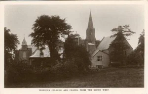 REAL PHOTOGRAPHIC POSTCARD OF TREFECCA COLLEGE & CHAPEL, BRECKNOCKSHIRE, WALES - Picture 1 of 2