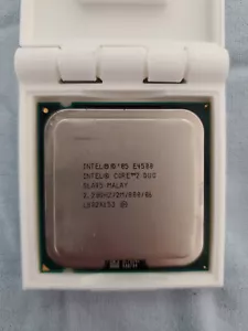 Intel® Core™2 Duo Processor E4500 2M Cache, 2.20 GHz, 800 MHz FSB - Tested - Picture 1 of 2