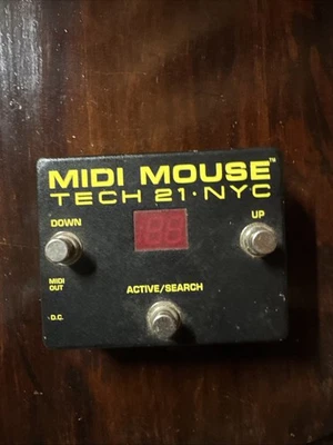 Tech 21 MIDI Mouse 3-Button Foot Controller Switch Floor Pedal Untested No Cord - Image 1 of 3