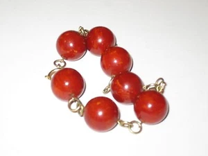 VINTAGE BAKELITE RED MARBLE BEADED BRACELET - TESTED - Picture 1 of 4