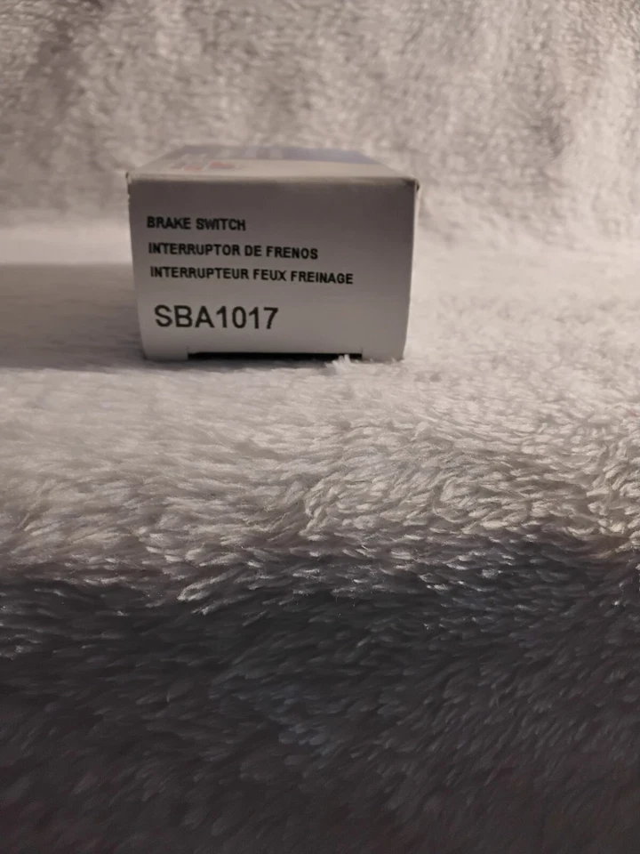 Brake Light Switch - Imagem 1 de 2