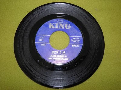 James Brown & Famous Flames - Bring It Up / Nobody Knows 1967 "King" 7" 45 / почти как новая - Изображение 1 из 2