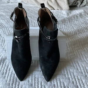 DONALD J PLINER black Suede leather pumps heels shoes Size 6 With Metal Tip - Picture 1 of 11