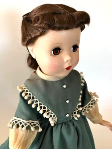 MADAME ALEXANDER Jo of Little Women bambola 14" Maggie Face vestito verde anni 50 - Foto 1 di 17