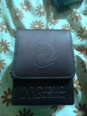 MtG Deck Box Flip Box - Red Mana Maroon Color VG+ - Image 1 of 4