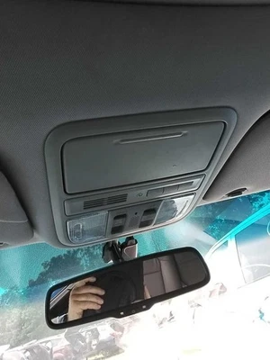 Used Front Upper Center Console fits: 2012 Honda Odyssey roof EX Front Upper Gra - Image 1 of 4