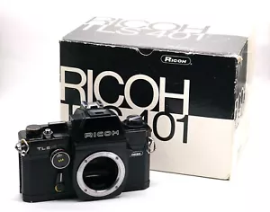 Ricoh TLS 401 35mm reflex doppio mirino pellicola fotocamera solo corpo con scatola, funziona benissimo - Foto 1 di 10