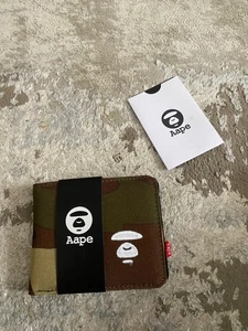 Bape - A bathing Ape Camo Wallet - New - Picture 1 of 5