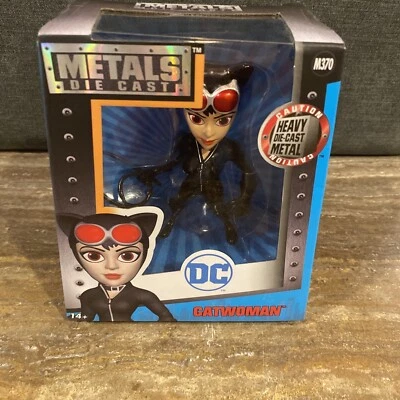 NUEVO Jada Toys DC Comics 4" Metales Diecast Figura de Acción Catwoman M370 2016 Foto 1 de 4
