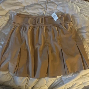 Offline by Aerie Real Me Damen-Tennisrock mit Gürtel Plissee Skort hellbraun Small NEU - Bild 1 von 11