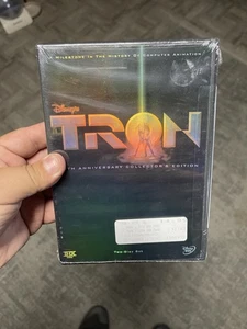 Tron: The Original Classic Two-Disc - Picture 1 of 5