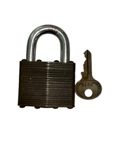 Master Lock Padlock No. 2 Brass Hardened Shackle, USA Made, Vintage + Key Works - Picture 1 of 7