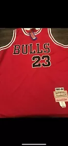 Mitchell & Ness Mens Authentic Michael Jordan Chicago Bulls 1984-85 Jersey *NEW* - Picture 1 of 3