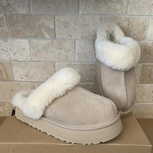 UGG DISQUETTE SAND BEIGE SUEDE FUR SLIDE PLATFORM SLIPPER SHOES SIZE 6 WOMEN - Picture 1 of 5