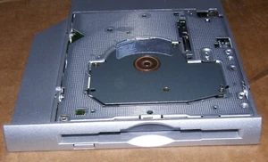 Laptop Panasonic 5502192 JU-226A243FC Internal 3.5" FDD,Floppy Disk Drive - Picture 1 of 2