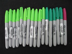 17 Sharpie Fine Point Markers, 3 Colors, New w/Tags - Picture 1 of 2