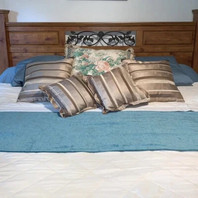 Richloom solid chenille jacquard queen bed scarf bed runner in aquamarine - Image 1 of 4