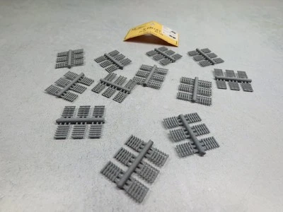 USED Micro Engineering Company 80-144 N Scale Pallets (72 pcs) Read Description - Image 1 of 4