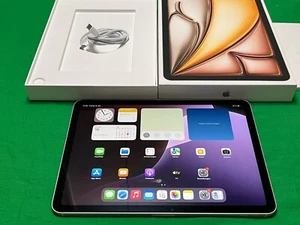 Apple iPad Air 11 M2 2024 128GB 5G Starlight A2903 Zustand: Wie Neu ! - Bild 1 von 21