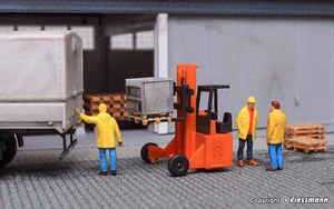 Kibri 11756 Ho Scale Forklift - Picture 1 of 2