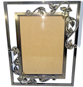 Bronze verzierter Bilderrahmen Ranken filigran Vintage 5”x7” - Bild 1 von 9