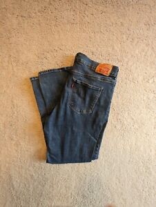 Levis Womens Size 14 Classic Straight Denim Jeans Medium Wash Pants 32x28.5