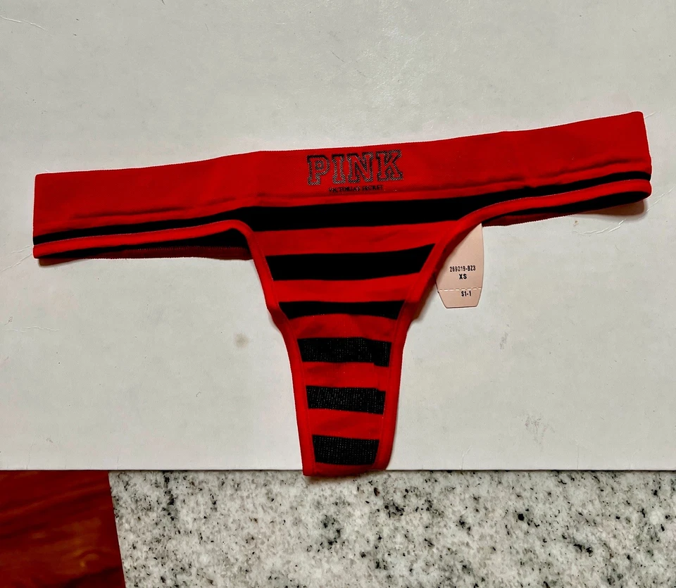 Nuevo con etiquetas Victoria’s Secret ROSA YOGA Rojo Negro Rayas Logo Sin Costuras Tanga Panty XS Foto 1 de 3