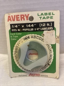 Cinta de recarga para fabricante de etiquetas vintage Avery 1/4”x 144” (12 pies) roja Dymo. Nuevo vintage - Imagen 1 de 6