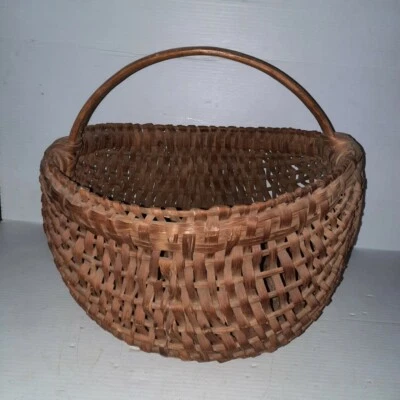 EARLY ANTIQUE PRIMITIVE VERY LARGE EGG  BASKET - Image 1 of 4