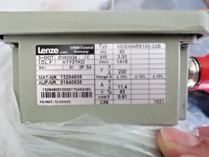 Lenze 32699 MDEMARS100-32B Wechselstrommotor 3 KW 50 Hz 1 KTY3TKO EN60034 - Bild 1 von 6