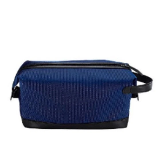 Bolso Avon Dopp Kit Hombre Solo - ¡NUEVO! Foto 1 de 4