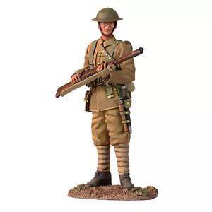 BRITAINS WORLD WAR 1 23074 1916-1917 BRITISH INFANTRY STANDING ON WATCH - Picture 1 of 1