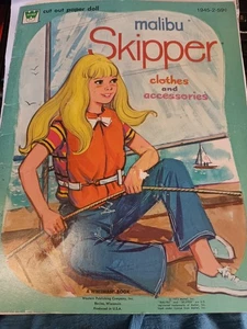 Libro delle bambole di carta ritagliato Malibu Skipper 1973 E7 - Foto 1 di 4