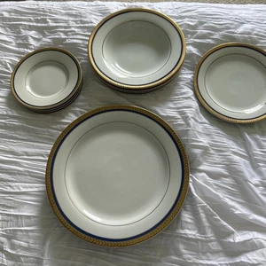 SAKURA 1997 GOLD PORCELAIN 24K RIMMED Dish Set Of 15 Pieces EXCELLENT!! - Picture 1 of 12