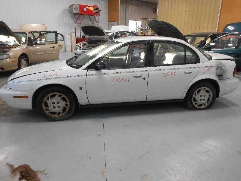(LOCAL PICKUP ONLY) Passenger Front Door 4 Door Electric Fits 96-99 SATURN S SER Foto 1 de 4