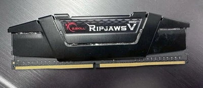 Skill Ripjaws V 8GB DDR4 3000MHz Memory Kit, Black F4-3000C14D-16Gvk - Image 1 of 3
