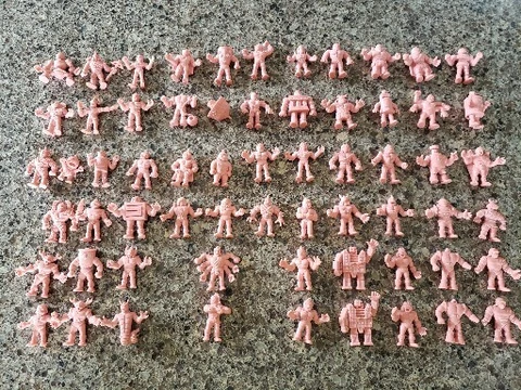 M.U.S.C.L.E Men Figures~Flesh~Kinnikuman Muscle~Lot of 62~Vintage 1980 Mattel Cover