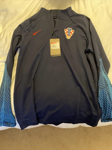 Nike Croatia WC World Cup 2022 Strike Training Drill Top - Large Mens NWT Cover
