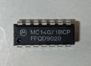 10 Stück CMOS-Schaltkreise MC14071BCP - 4x2-fach OR, DIP14 - Bild 1 von 1