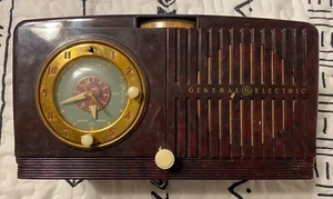 Vintage General Electric Model 505 Bakelite Alarm Clock Radio UNTESTED - Picture 1 of 6