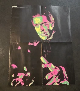 Vintage 1975 Christopher Lee als Dracula 3D Schwarzlicht Poster Dynamite Magazin - Bild 1 von 17