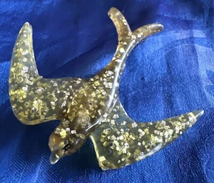 Vintage Art Deco Celluloid Glitter Flying Swallow or Swift Bird brooch - Picture 1 of 10