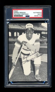MINNIE MINOSO SIGNED CHICAGO WHITE SOX TEAM POSTCARD AUTOGRAPHED PSA/DNA HOF - Picture 1 of 2