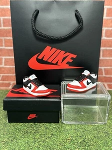 Nike Dunk Zapatilla Llavero con Caja de Zapatos 3D Regalo/Dije Alta Calidad - Imagen 1 de 10