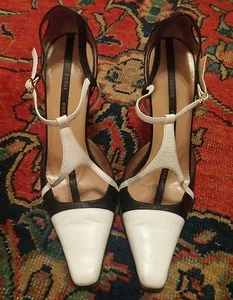 Authentic Gucci Women's 2-Tone White/Black Strappy High Heels, Sz. 38 - Picture 1 of 8