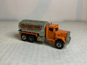 HOT WHEELS #????  Peterbilt Tri-Axle Construction Tank Truck  Built-up  1:87 - Picture 1 of 1