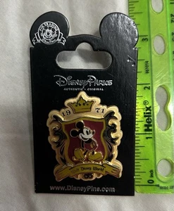 Walt Disney Park Pin Trading Mickey Mouse Logo Crest 1971 on Card - Picture 1 of 2