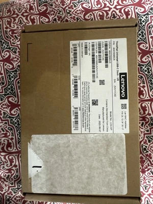 Docking Station USB-C Universal Lenovo 40AY0090US - Preto - Imagem 1 de 4